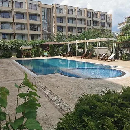 Persani 3 Sanny דירה