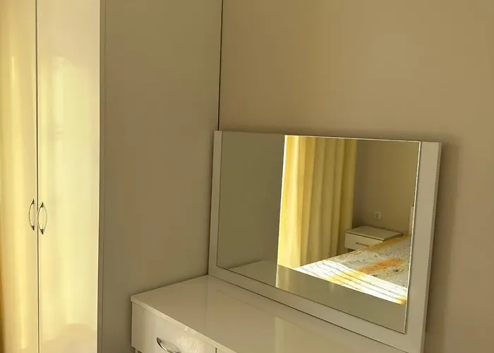 Persani 3 Sanny アパート