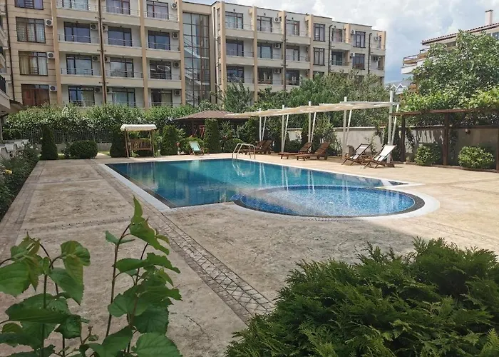 Persani 3 Sanny アパート