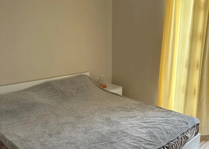 アパート Persani 3 Sanny