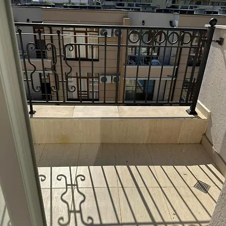 公寓 Persani 3 Sanny